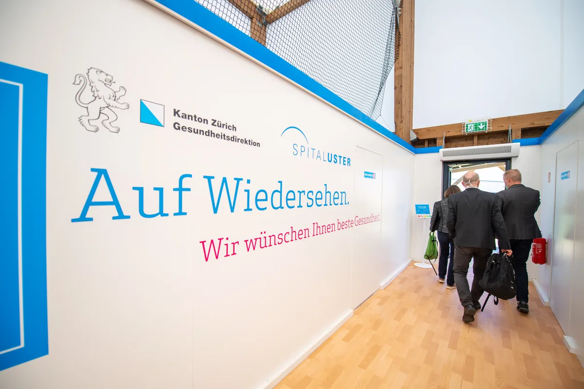 Ausgang des Impfzentrums im März 2021.